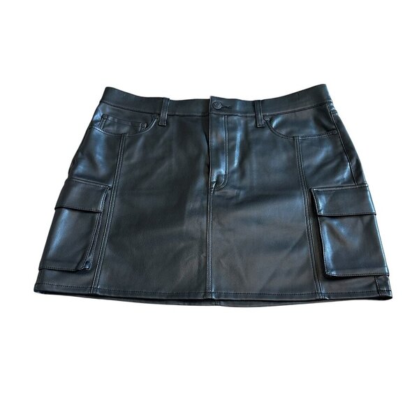 Pistola Rhea Black Faux Vegan Leather Mini Skirt Cargo Pockets Size 31 Women's - Picture 2 of 14